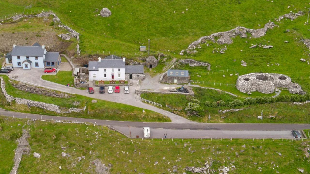 Old Irish Farmhouse Dingle Bagian luar foto