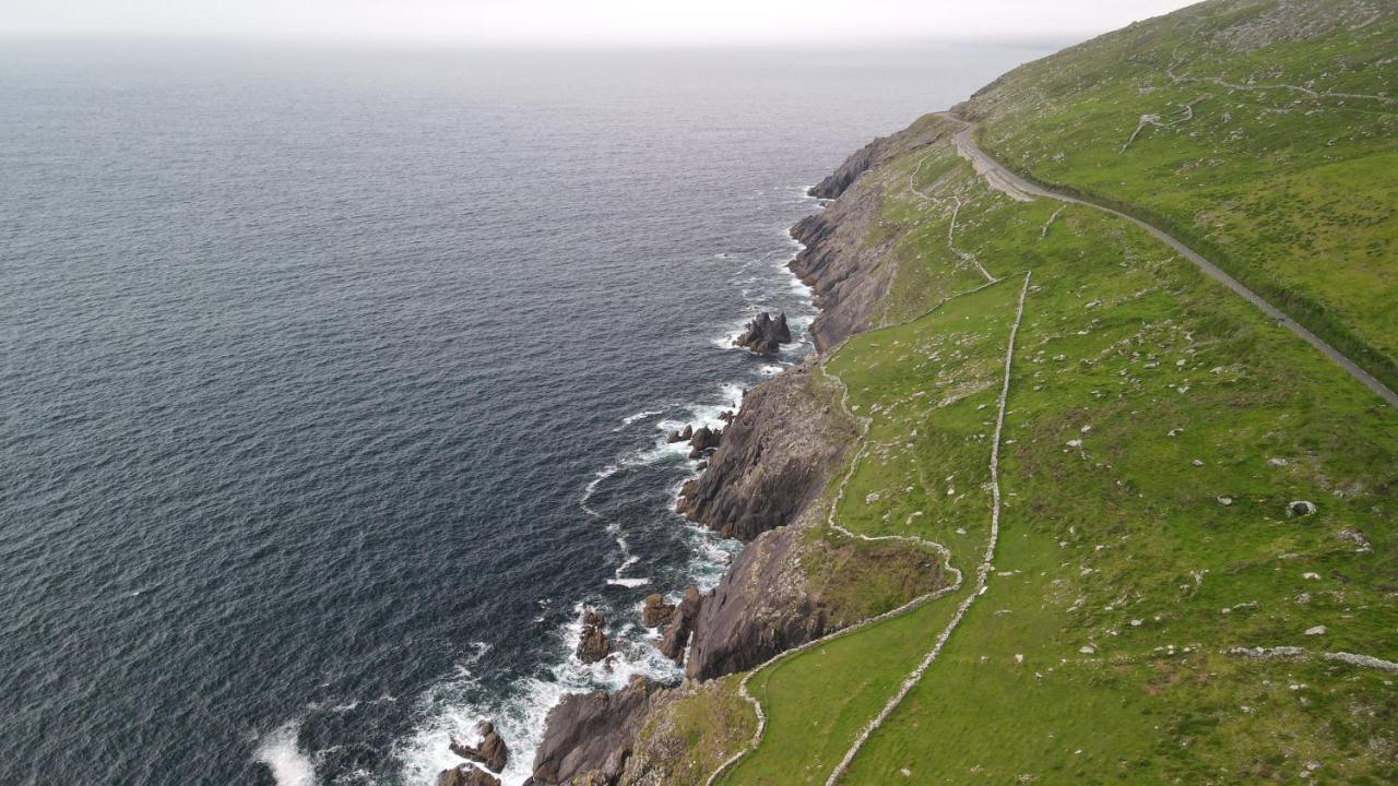 Old Irish Farmhouse Dingle Bagian luar foto
